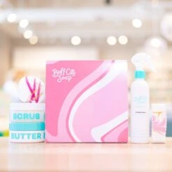 All Hail The Queen 5 Piece Gift Set