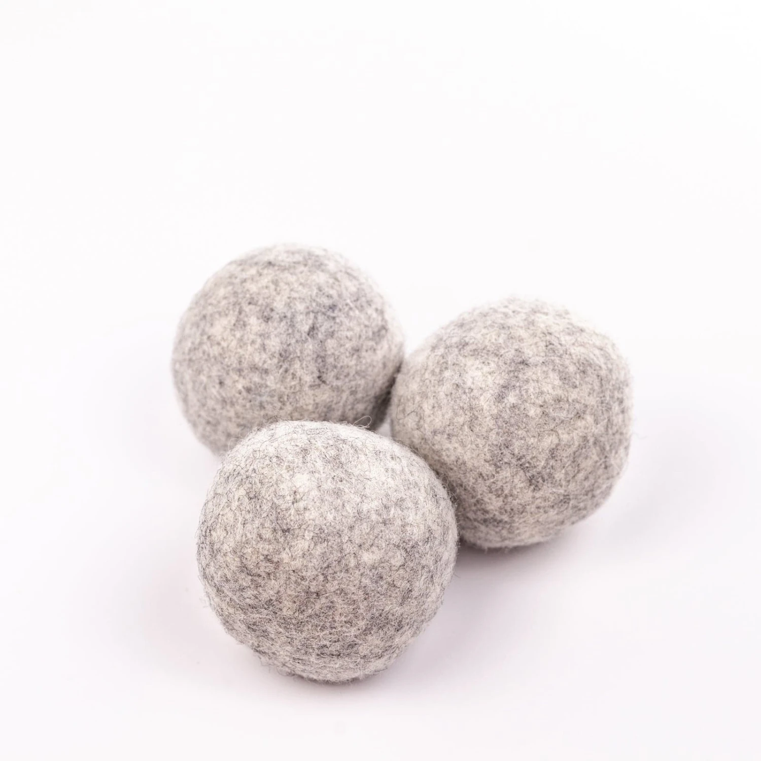 Aloe + Clover Wool Dryer Balls (Set Of 3) 6 Aloe + Clover Wool Dryer Balls (Set Of 3) - Image 4