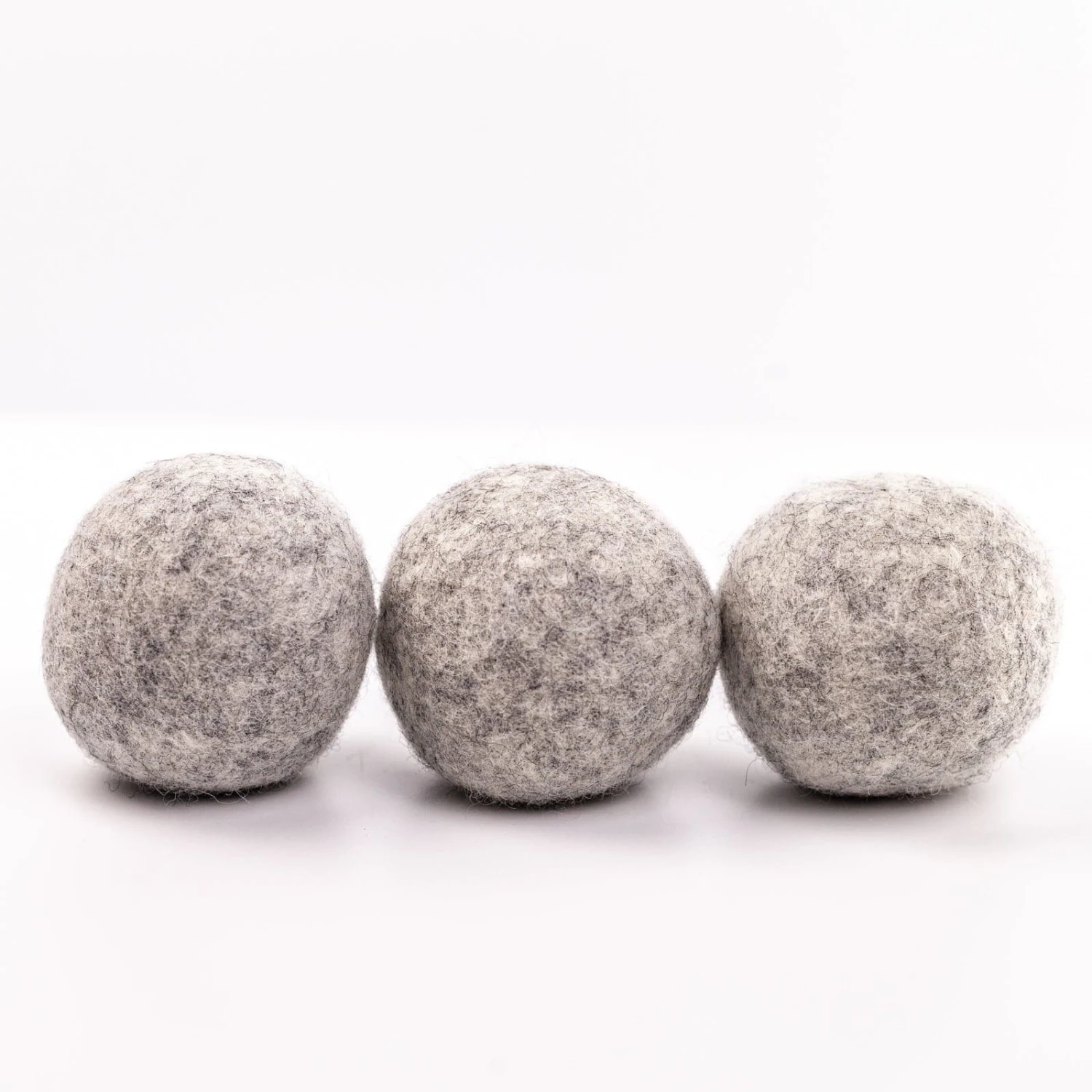 Aloe + Clover Wool Dryer Balls (Set Of 3) 7 Aloe + Clover Wool Dryer Balls (Set Of 3) - Image 5